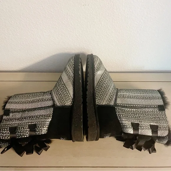 New Ugg Bailey Bow Holiday Boots - Picture 6 of 11